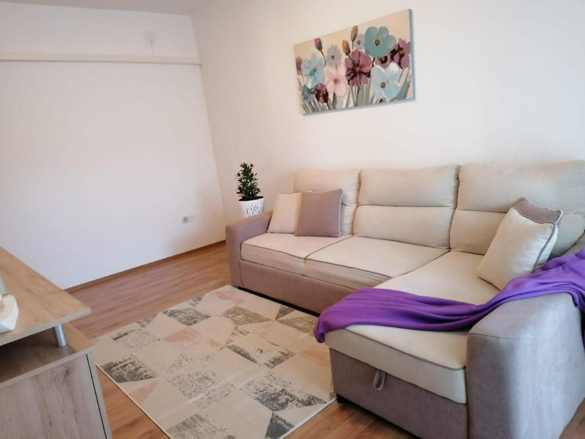 Apartments Nana Биоград на Мору Екстериор снимка