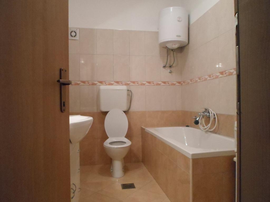 Apartments Nana Биоград на Мору Екстериор снимка
